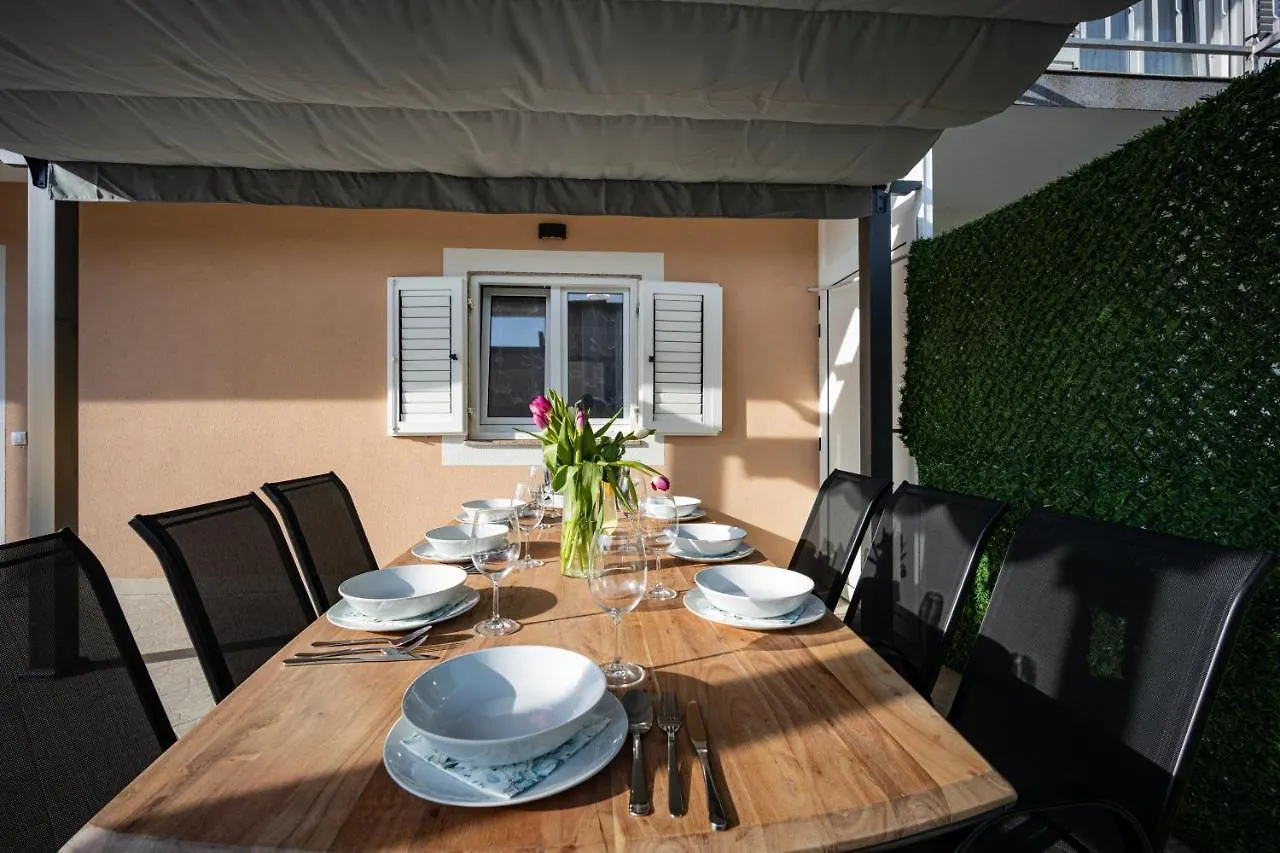 Villa Beautiful Holiday Home 