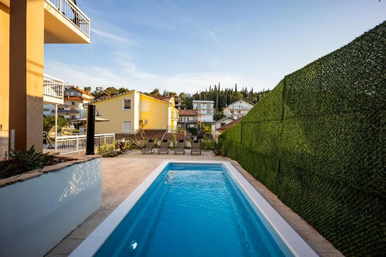 Beautiful Holiday Home 