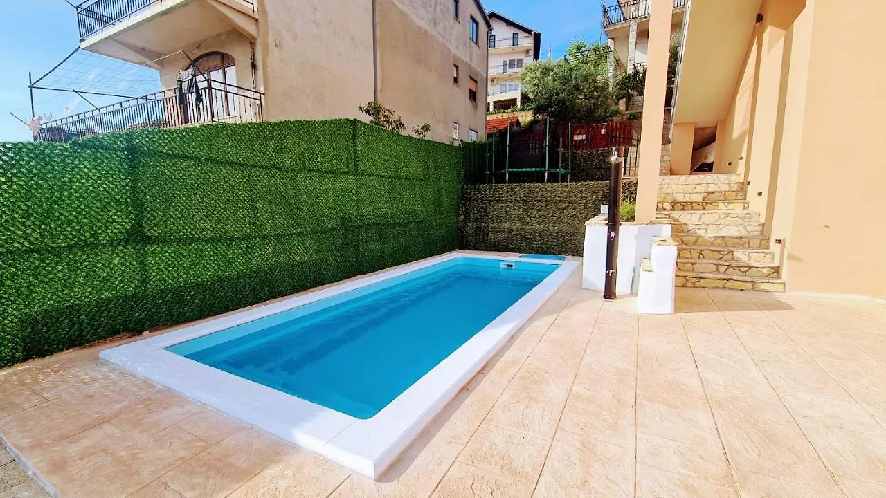 Villa Beautiful Holiday Home 